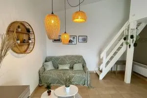 Chuck Location - 乌尔坦