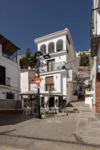 Olive & Ivy Guesthouse - Canillas De Aceituno