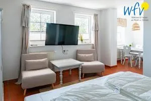 Ferienhaus am Gutspark Drankse Ferienwohnung Strandflieder - Lancken