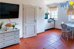 Ferienhaus am Gutspark Drankse Ferienwohnung Sonnenmorgen - Lancken