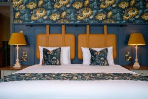 Superior Double Room room in The Wheatsheaf Hotel by Greene King Inns