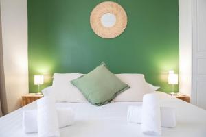 Cannes Elegance β Balcony & Quiet Near Shops