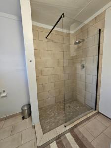 22 On Schwester Frieda