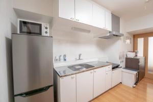 12 MIN walk to Shinjuku STR ,6 MIN Higashishinjuku ,nearest kabukicho ,shinjuku oen,