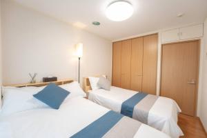 12 MIN walk to Shinjuku STR ,6 MIN Higashishinjuku ,nearest kabukicho ,shinjuku oen,