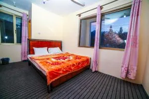 Yak Sarai Hotel & Restaurant - Astor