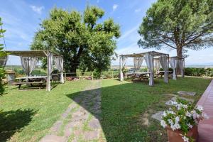 Villa Boscone by Mmega