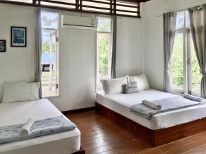 Thirty Tree Garden House