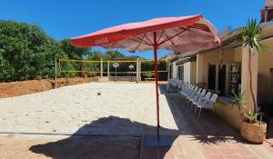 Oceanfront Villa - 8 rooms, 2 kitchens with pool, billiard table and Beach-Volleyball Court