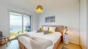 Panoramic lake view - in the heart of Lavaux - Forel