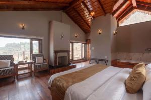 Alaya Stays Amara Dusk 4BHK Villa in Nainital