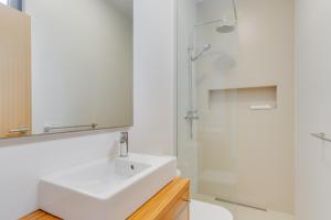 Cristiano Ronaldo Airport View