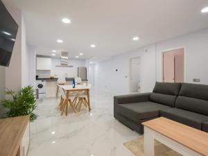 Rejon Hideaway B By CanariasGetaway