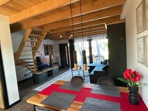 Domy nad Zalewem Kamieńskim Dobre Wiatry