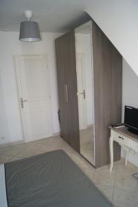 50 m de la plage, appartement avec grand balcon