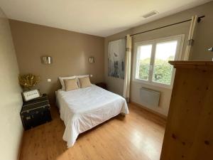 Maison avec piscine entre plage et montagne