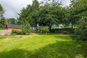 Delightful Garden Upper Cottage in Oldhamstocks East Lothian