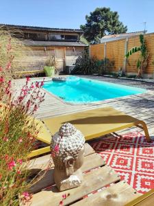 Tiny House avec jardin et accès piscine chauffée
