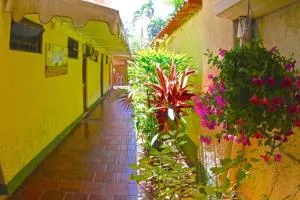 Hostel e Pousada Barra da Tijuca - Ilha da Jibóla