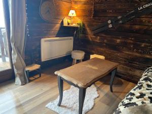 Appartements vue splendide montagnes centre village pieds des pistes et remontees Mecaniques : photos des chambres