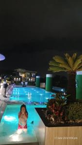 Modern 1Bedroom Condo,with heated Roofdeck pool by Mist and Pine