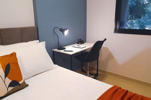 1 quarto, cheio de estilo, condo club Sky com vaga by UROOMS