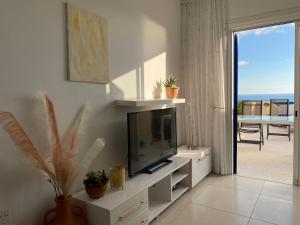 Sea View Penthouse-Style