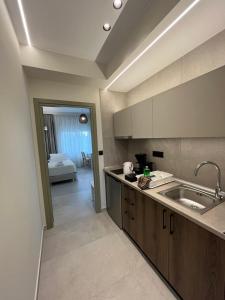 Mediterranean Sea Top Floor