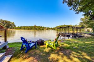 Waterfront Lake Hamilton Vacation Rental with Dock!