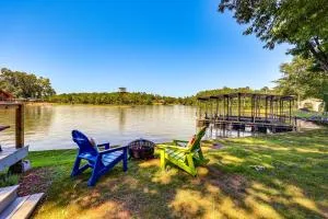 Waterfront Lake Hamilton Vacation Rental with Dock! - Mountain Pine
