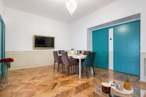 HIGHLINE DOWNTOWN Residences 6 Persons Family Apartment