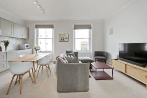 Large & Wonderful 1 Bed, Pimlico