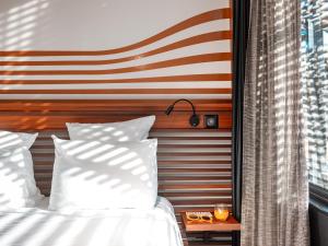 Double Room with Dock View room in Hotel OFF Paris Seine