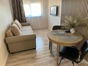 Akmerenta - Kadagių dvarelis