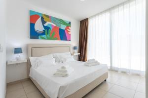 Three-Bedroom Deluxe Apartment
