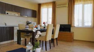 Апартамент Аквамарин - Apartment Aquamarine