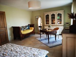 Villas La Colline, villa avec piscine : photos des chambres