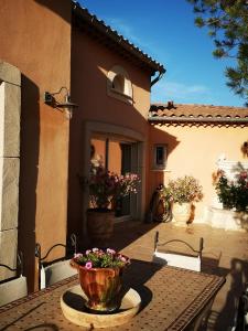Villas La Colline, villa avec piscine : photos des chambres