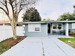 Game Night Ready Lakeland Stay Near Colleges