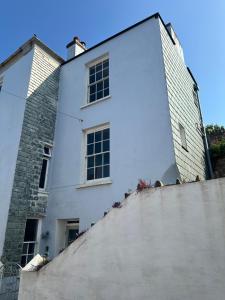 Seacroft - 3 Bed Georgian Listed Townhouse with Wood Burning Stove - Ubytování bez kategorie ve městě Ilfracombe