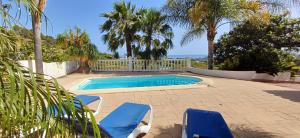 Encantador Cortijo con Piscina Privada y Vista al Mar