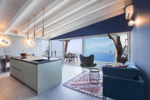 Only Adult Villa Montelago With Pool