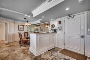 Maisons Sur-Mer Unit 1604