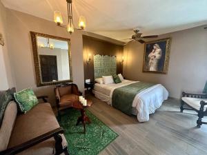 Mansión con suites, piscina, jacuzzi y rooftop