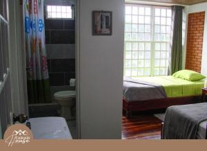 Private rooms, 10 min from SJO Airport