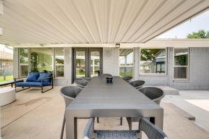 Lakefront Granbury Home with Patio, Fire Pit and Dock!