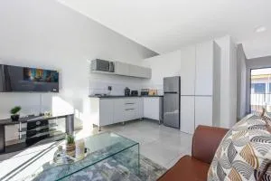 V&S Apartments-Luxury Apartment2 - Ferndale