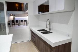 CA3 - Casa de Lujo, Fiesta y Piscina - Punta hermosa