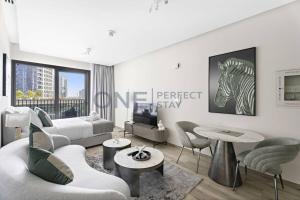 Studio Chic In Business Bay With Pool and Gym