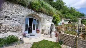 Troglogîtes de la Tourette 3 - Mazangé